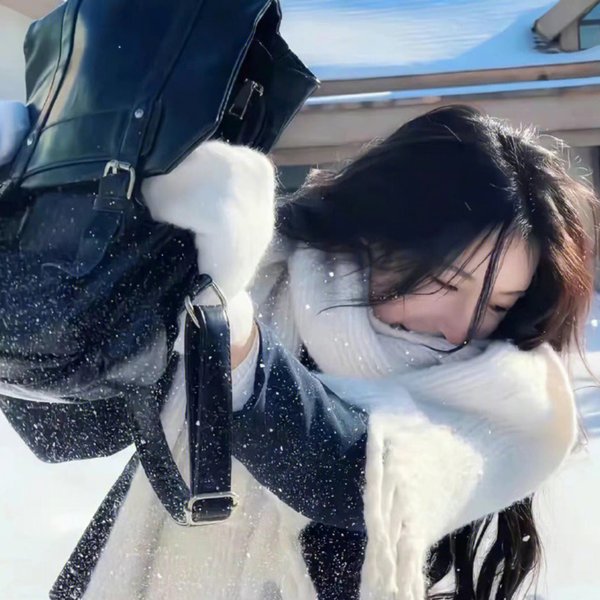 情挑四十 封面